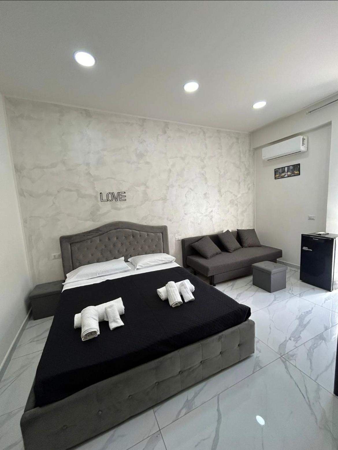 Apartmán Terrazza Luxury Valentino Neapol Exteriér fotografie