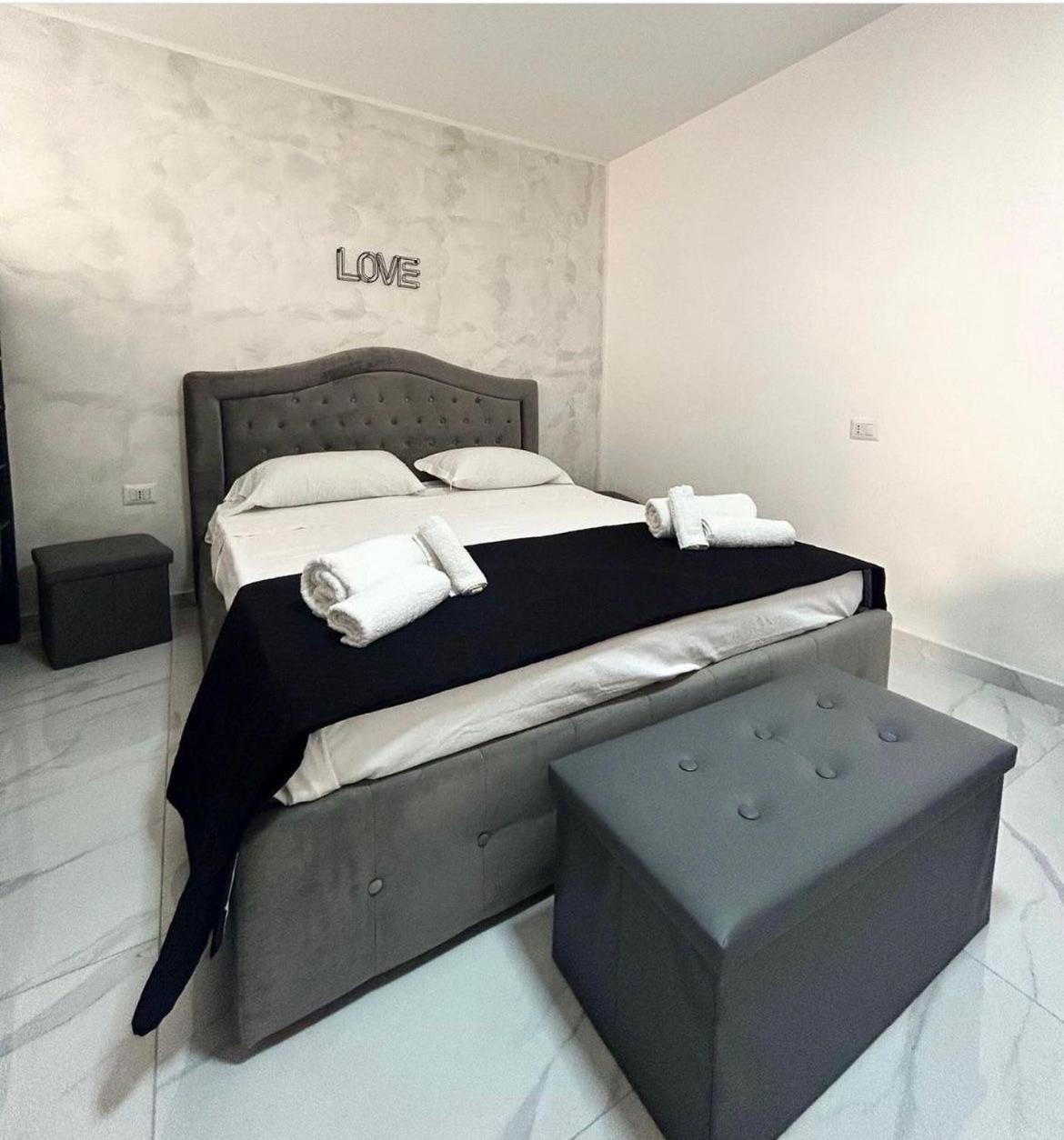 Apartmán Terrazza Luxury Valentino Neapol Exteriér fotografie
