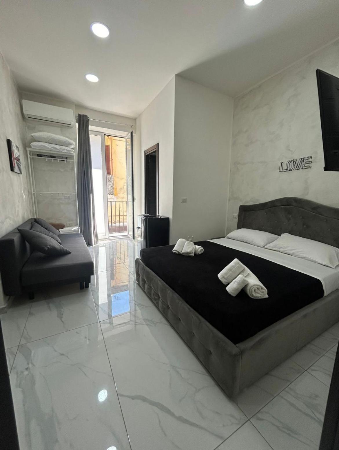 Apartmán Terrazza Luxury Valentino Neapol Exteriér fotografie